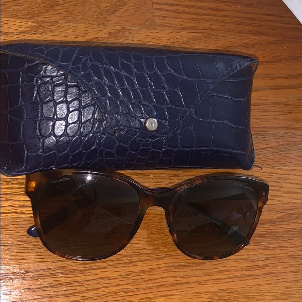 🕶 RALPH LAUREN 😎 POLARIZED SUNGLASSES and CASE